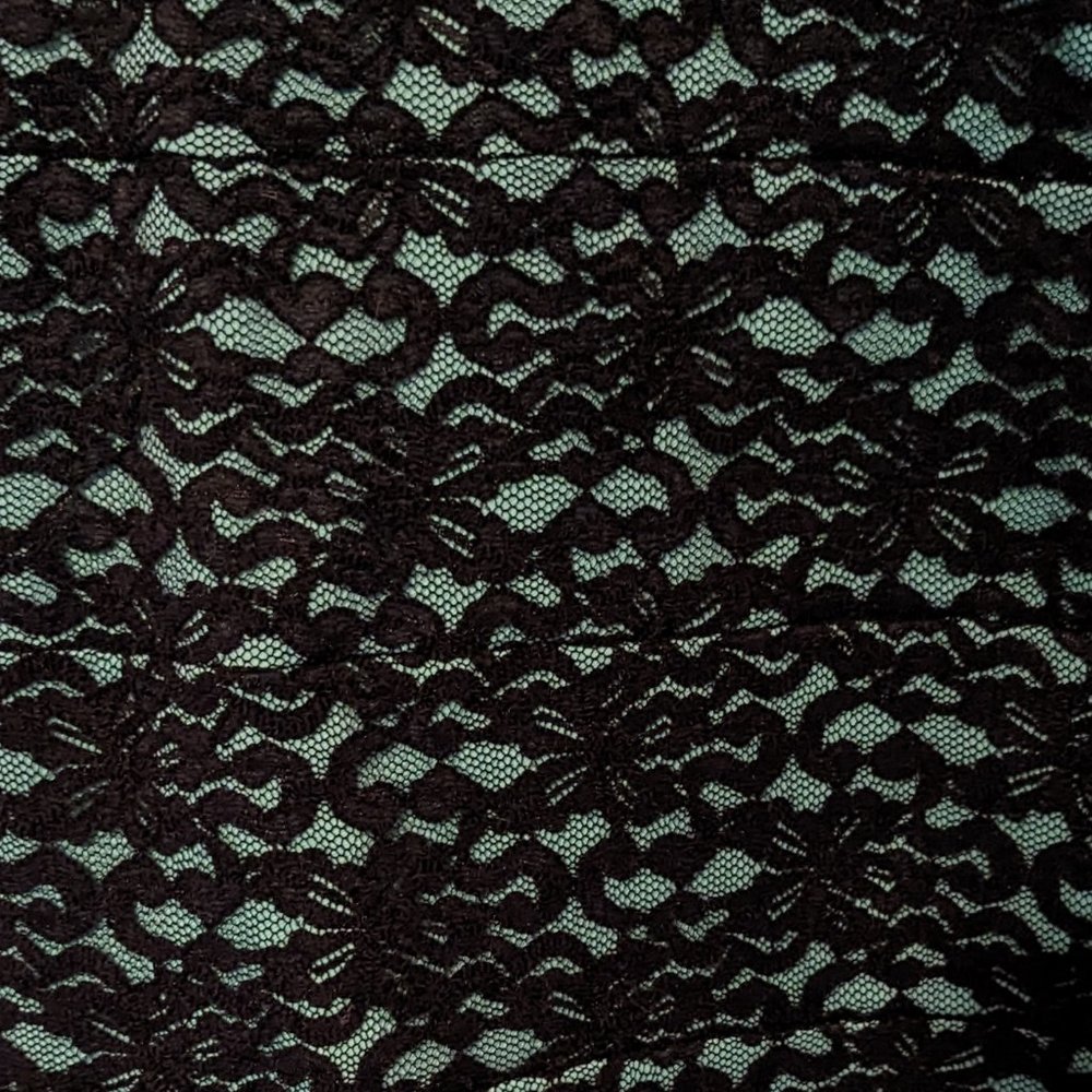 💖HP💖 Teal & Black Lace Bodycon Dress - Picture 3 of 7